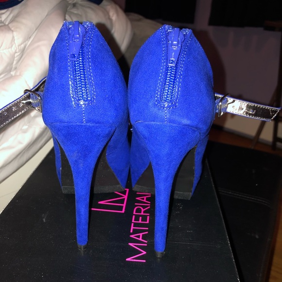 Blue suede pumps - Picture 3 of 5
